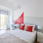 Rent 10 bedroom apartment in Lisbon