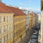 Pronajměte si 2 ložnic/e byt o rozloze 63 m² v Prague