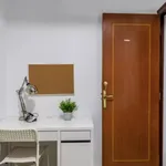 Rent 5 bedroom apartment in Valencia