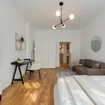 Rent 2 bedroom apartment of 71 m² in Berlin