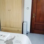 Rent 3 bedroom apartment in Madrid