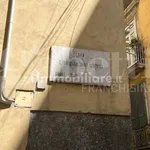 Affitto 2 camera appartamento di 56 m² in Naples