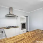 Rent 4 bedroom house in  Forrestfield WA 6058                        