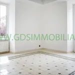 Rent 5 bedroom apartment of 100 m² in Roma