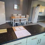 Rent 7 bedroom house in East Midlands