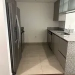 Rent 2 bedroom apartment in Miami