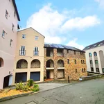 Rent 3 bedroom flat in Falmouth