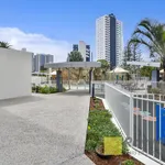 Rent 2 bedroom apartment in Surfers Paradise