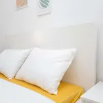 Rent a room in lisbon