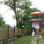 Rent 4 bedroom house of 100 m² in Valeggio sul Mincio