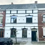 Maison de 558 m² avec 3 chambre(s) en location à Leuze-en-Hainaut