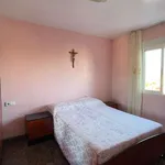 Rent a room of 75 m² in Alicante