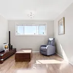 Rent 4 bedroom apartment in Castle Hill