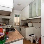 Rent a room of 110 m² in Madrid