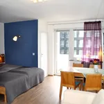 Rent 1 bedroom apartment of 32 m² in Dusseldorf