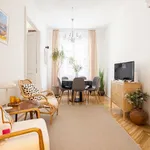 Rent 3 bedroom apartment of 92 m² in Budapest