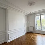 Rent 7 bedroom apartment of 183 m² in Paris 