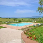 Rent 11 bedroom apartment of 240 m² in Cortona