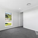 Rent 4 bedroom apartment in Speers Point