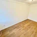 Rent 1 bedroom flat in East Midlands