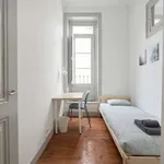 Rent a room in lisbon