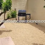 Rent 4 bedroom house of 225 m² in alicante