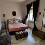 Rent 2 bedroom apartment of 85 m² in Roma