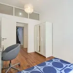 Rent a room in lisbon