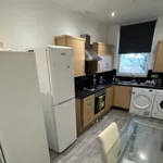 Rent 10 bedroom house in Leeds