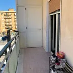 Affitto 3 camera appartamento di 136 m² in Palermo