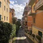 Affitto 2 camera appartamento di 75 m² in Roma