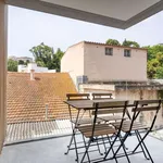 Rent 1 bedroom apartment of 40 m² in lisbon