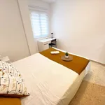 Rent a room of 125 m² in valencia