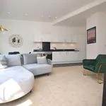 Flat to rent in High Street, Reading RG1