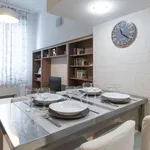 Rent 1 bedroom apartment of 60 m² in milan