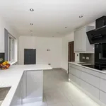 Rent 5 bedroom house in West Midlands