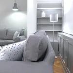 Rent 4 bedroom apartment in Barcelona