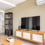 Rent 3 bedroom apartment of 94 m² in lisbon