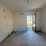 Rent 4 bedroom house of 80 m² in Piscina