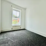 Rent 4 bedroom house in Salford