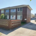 Rent 1 bedroom apartment in Glen Huntly