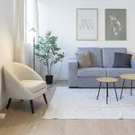 Rent 1 bedroom apartment of 657 m² in Málaga