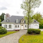 Rent 5 bedroom house of 430 m² in Walloon Brabant