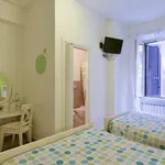 Rent 3 bedroom apartment in Rome