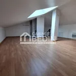 Maison de 150 m² avec 6 chambre(s) en location à Bordeaux