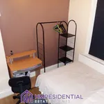 Rent 3 bedroom flat in North East England