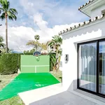 Rent 5 bedroom house of 1130 m² in Marbella