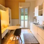 Rent 3 bedroom apartment of 132 m² in Milano