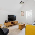 Rent 3 bedroom apartment of 97 m² in Lisbon