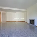 Rent 3 bedroom apartment of 142 m² in Porto